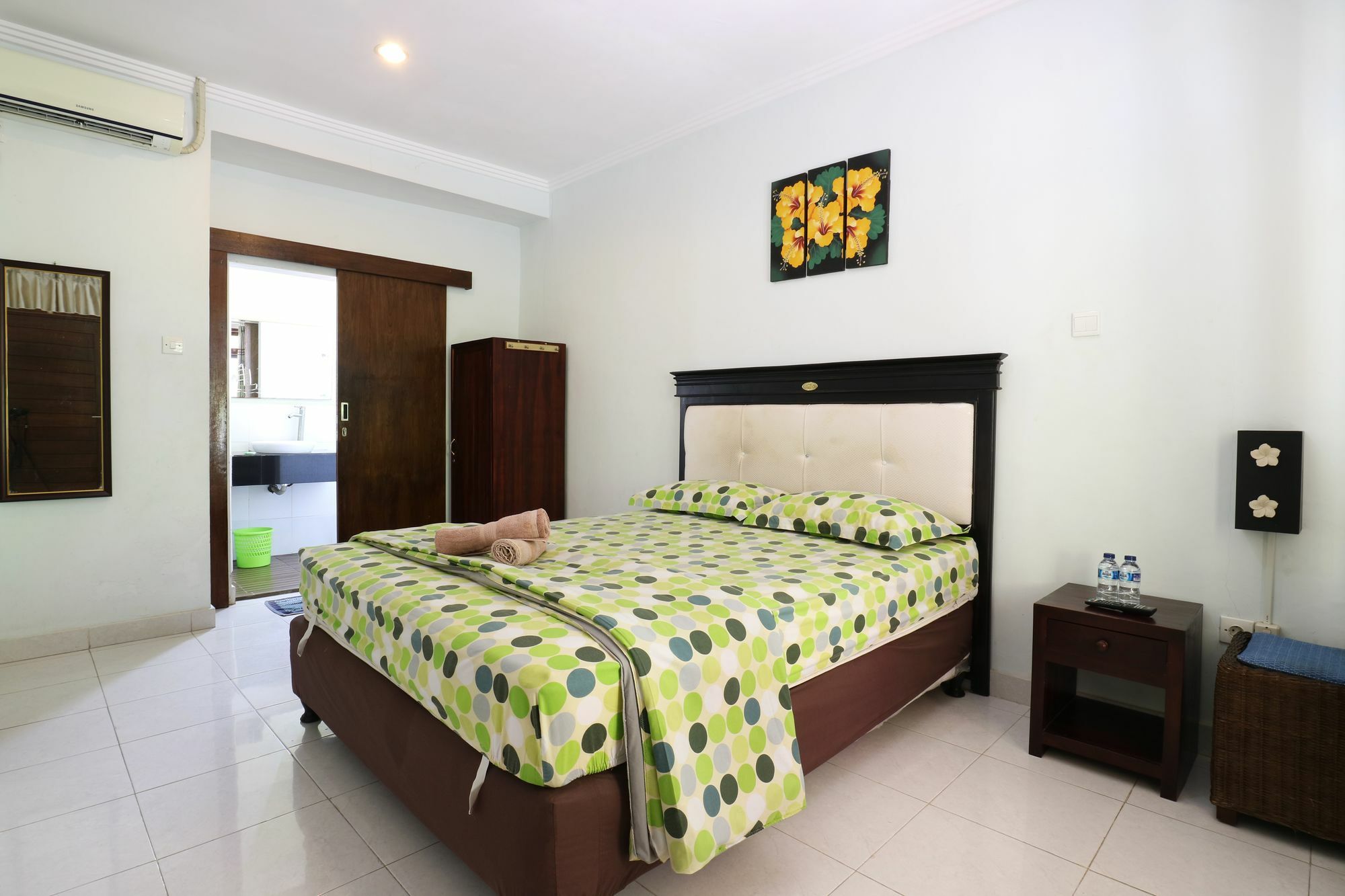 Mustika Inn Kuta  Luaran gambar